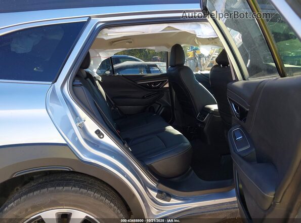 4S4BTGPD2R3208017 2024 SUBARU OUTBACK Silver 