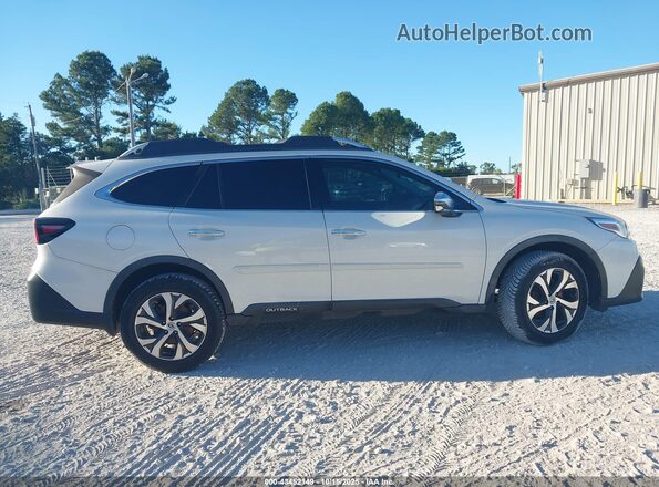 4S4BTGPD9L3201217 2020 SUBARU OUTBACK White Vista interior trasera