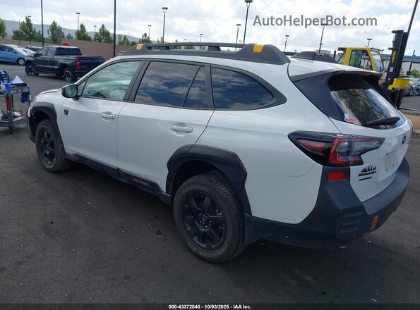 4S4BTGUD4R3239368 2024 SUBARU OUTBACK Белый Задняя левая четверть