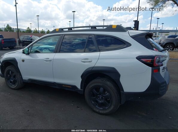 4S4BTGUD4R3239368 2024 SUBARU OUTBACK Белый Панорамный вид салона 360°