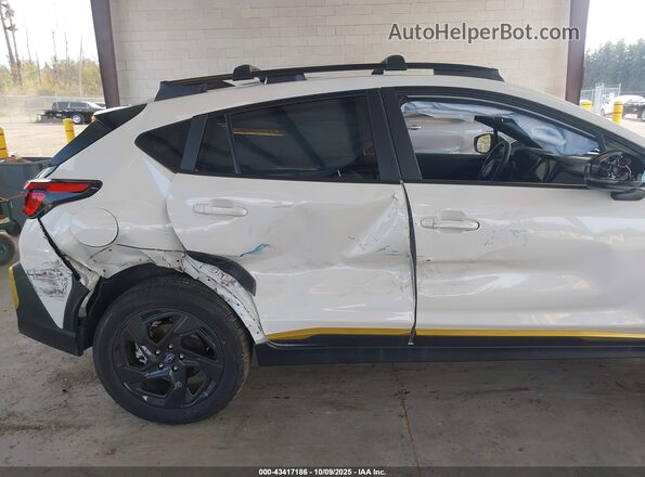 4S4GUHF60R3834726 2024 SUBARU CROSSTREK White Widok z przodu
