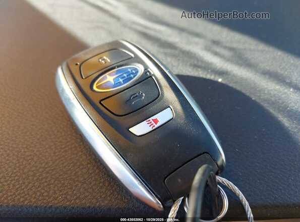 4S4WMADD0S3405063 2025 SUBARU ASCENT Gray Widok deski rozdzielczej