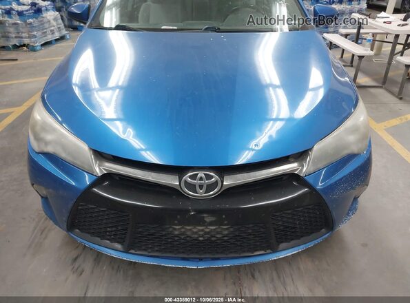 4T1BF1FK7HU754552 2017 TOYOTA CAMRY Blue Front view