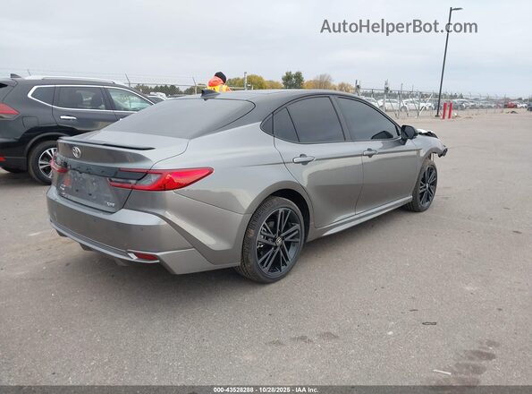 4T1DBADK8SU542192 2025 TOYOTA CAMRY Gray Задня права чверть