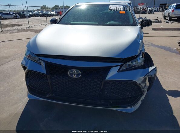 4T1E21FB7LU016039 2020 TOYOTA AVALON HYBRID Silver ხელსაწყოთა პანელის ხედი