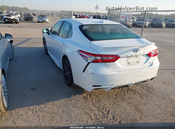 4T1G11AK3LU867564 2020 TOYOTA CAMRY Black Trasero izquierdo