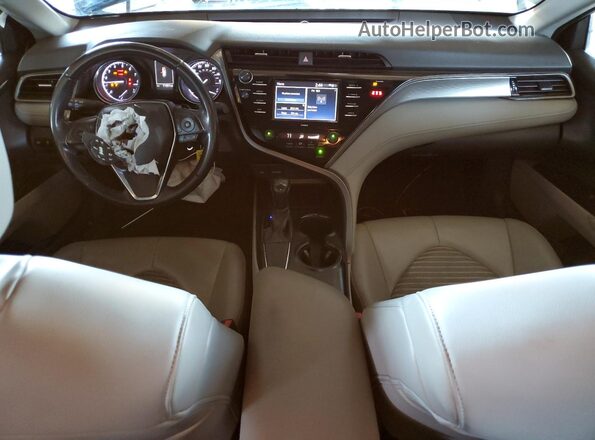 4T1G11AK7LU509724 2020 TOYOTA CAMRY Blue Вид панелі приладів