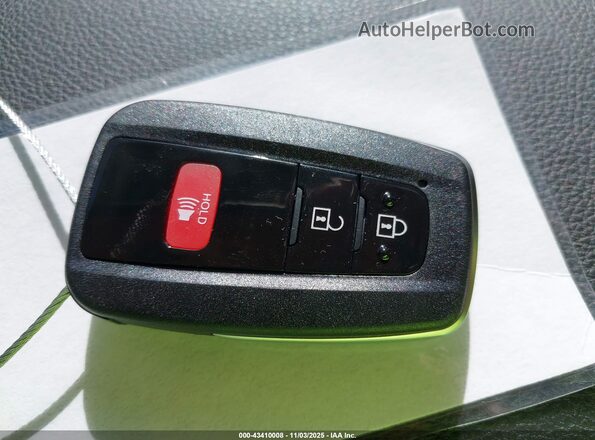 4T3D6RFV8RU175600 2024 TOYOTA LIMITED White Առջևի վահանակի տեսք