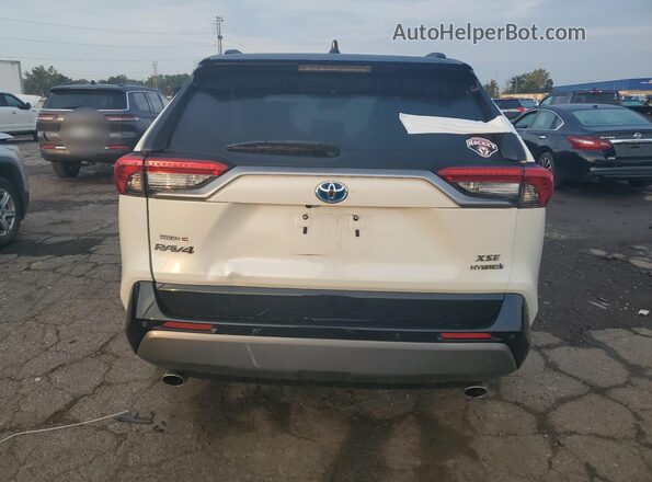 4T3E6RFV9MU026965 2021 TOYOTA RAV4 White Widok z tyłu
