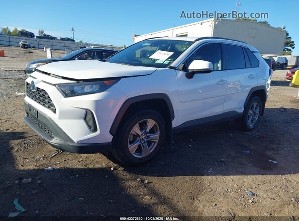 4T3MWRFV1NU057995 2022 TOYOTA LE White წინა მარცხენა ხედი სამი მეოთხედიდან