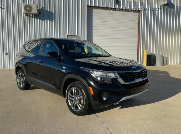 KNDEPCAA4N7329213 2022 KIA SELTOS Черный Задняя левая четверть
