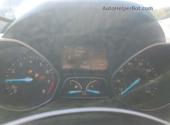 1FMCU9GD2HUD50101 2017 FORD ESCAPE Blue Widok tylnych siedzeń