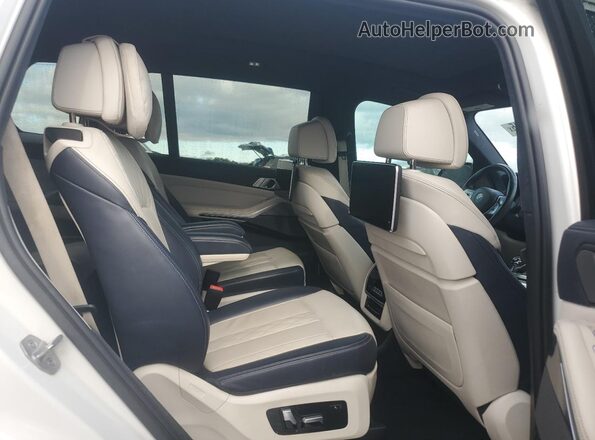 5UXCX4C53KLS37640 2019 BMW X7 White ძრავის განყოფილების ხედი