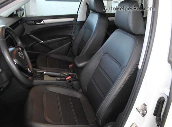 1VWSA7A37MC006922 2021 VOLKSWAGEN PASSAT White 