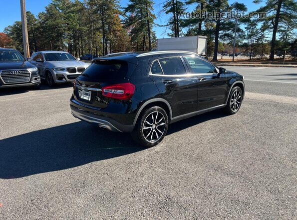 WDCTG4EB3HJ294312 2017 MERCEDES-BENZ GLA Black Դիմացի տեսք