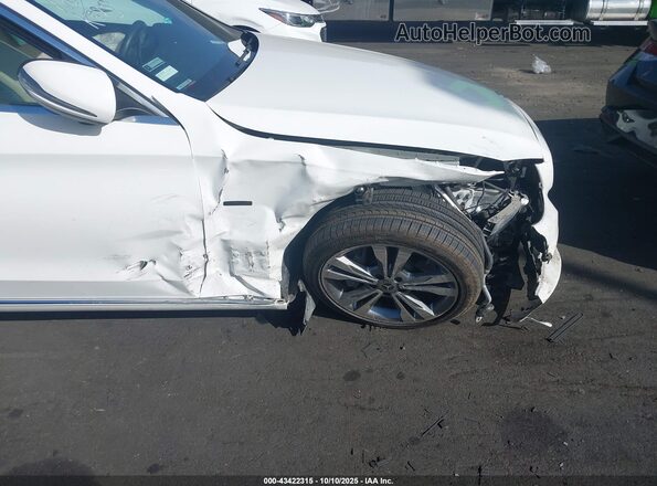 55SWF4HB5JU263270 2018 MERCEDES-BENZ C 350E White Vista del salpicadero