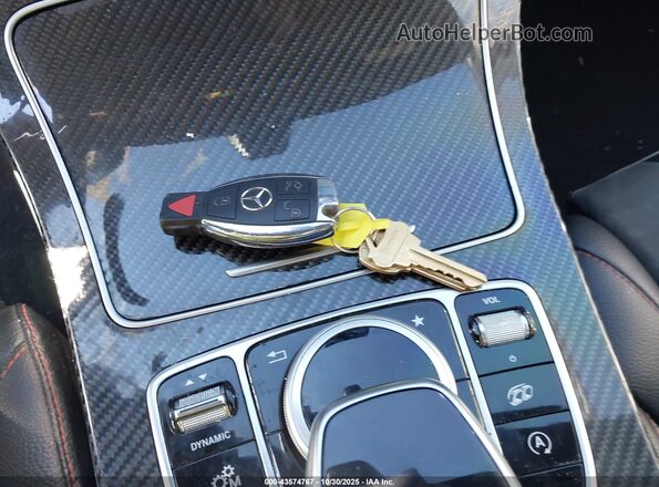 55SWF6EB4HU181590 2017 MERCEDES-BENZ AMG C 43 Silver Vista del salpicadero