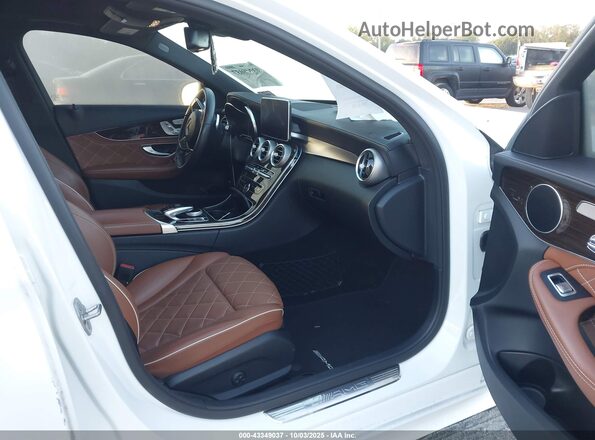 55SWF6EB5JU245139 2018 MERCEDES-BENZ AMG C 43 White Widok wnętrza z przodu