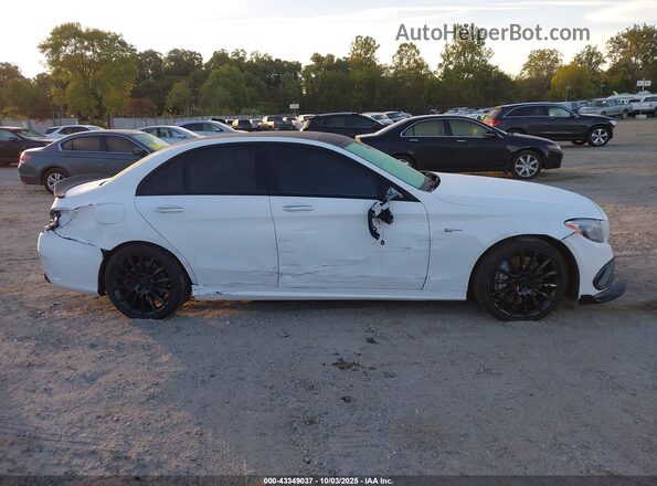 55SWF6EB5JU245139 2018 MERCEDES-BENZ AMG C 43 White Widok wnętrza z tyłu
