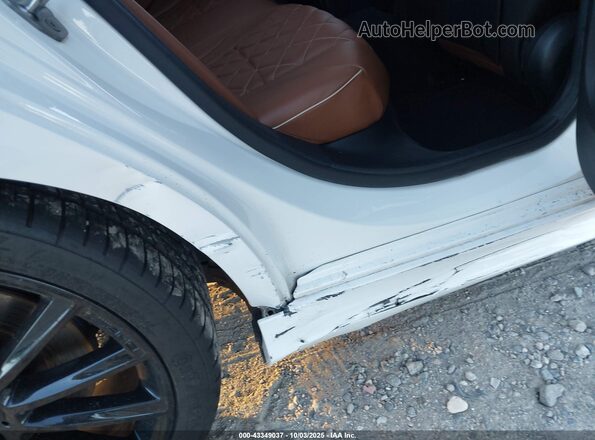 55SWF6EB5JU245139 2018 MERCEDES-BENZ AMG C 43 White 