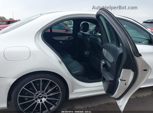 55SWF6EB9JU249968 2018 MERCEDES-BENZ AMG C 43 White Vista de la etiqueta del VIN