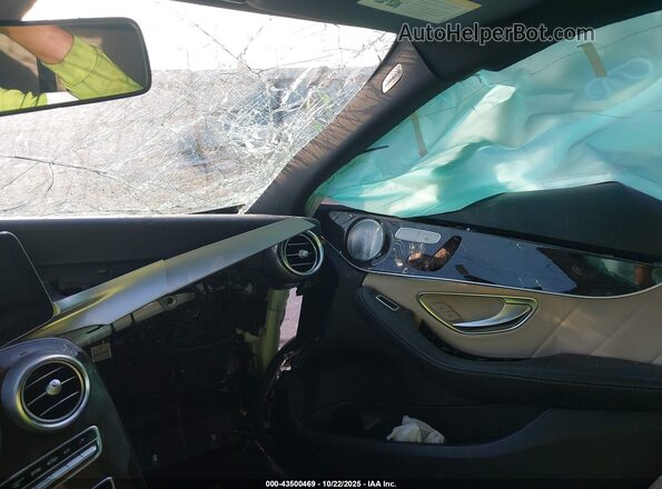 55SWF8DB5KU299278 2019 MERCEDES-BENZ C-CLASS White Front interior view