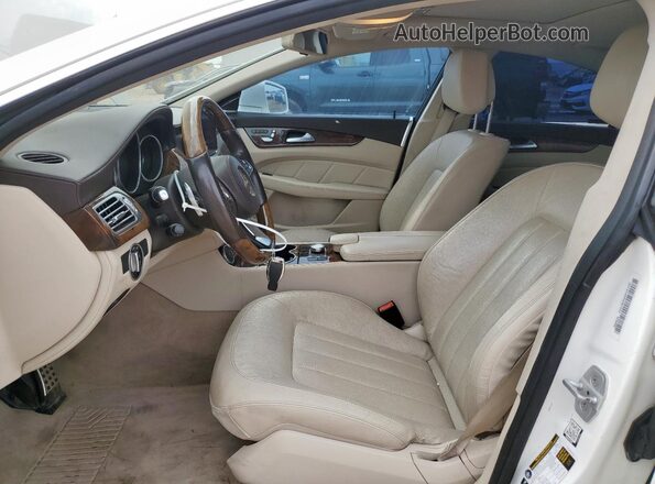 WDDLJ7DB2GA179165 2016 MERCEDES-BENZ CLS-CLASS White Widok deski rozdzielczej