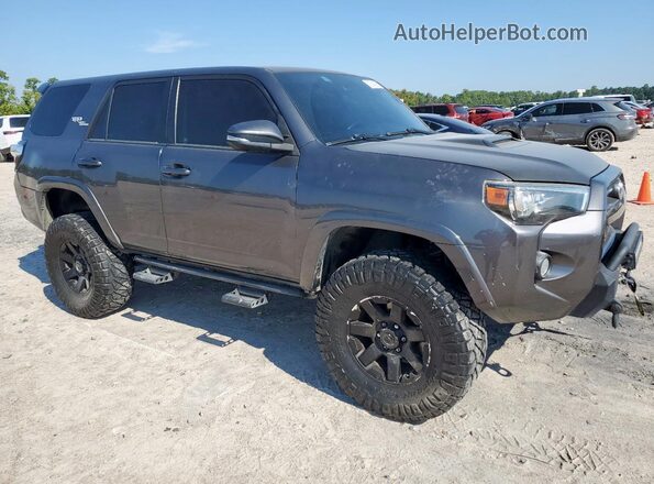 JTEBU5JR4L5772351 2020 TOYOTA 4RUNNER Gray Widok z przodu