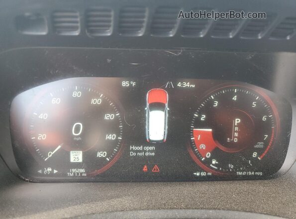 YV4A22PK5J1202021 2018 VOLVO XC90 Silver 