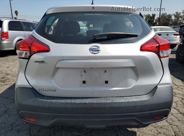 3N1CP5CU7JL515055 2018 NISSAN KICKS Серебряный 