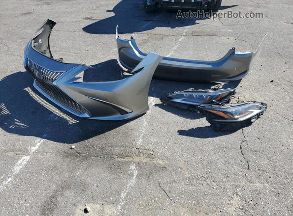 58ABZ1B10KU024101 2019 LEXUS ES Gray Engine compartment view