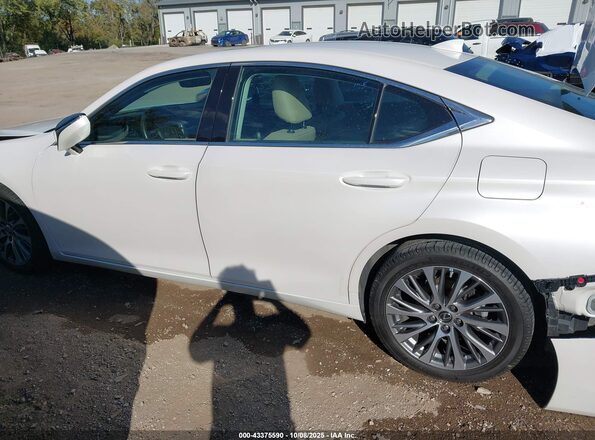 58AD11D10MU005404 2021 LEXUS ES 250 White 360 interior view