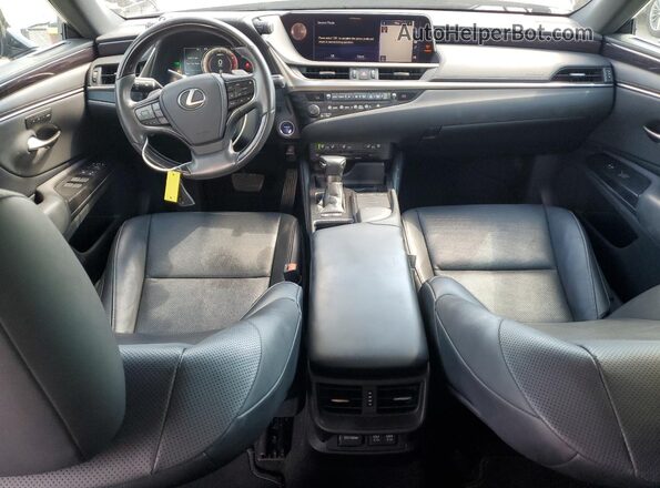 58AD21B13LU008960 2020 LEXUS ES Серебряный Вид панели приборов