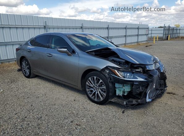 58AD21B13LU008960 2020 LEXUS ES Серебряный Передняя правая четверть