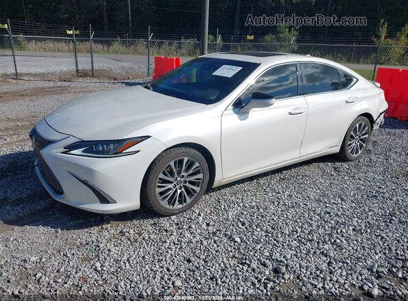 58AD21B16LU007866 2020 LEXUS ES 300H White Vista tres cuartos delantera izquierda