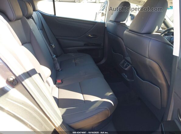 58ADA1C12SU061763 2025 LEXUS ES 300H Серый Вид наклейки с VIN-кодом