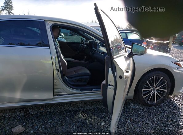58ADA1C14PU029615 2023 LEXUS ES 300H Silver Вид салону спереду