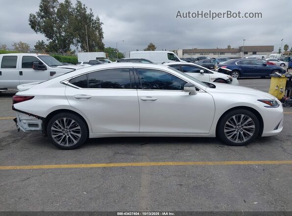 58ADA1C17MU009564 2021 LEXUS ES 300H White Սալոնի հետևի տեսք