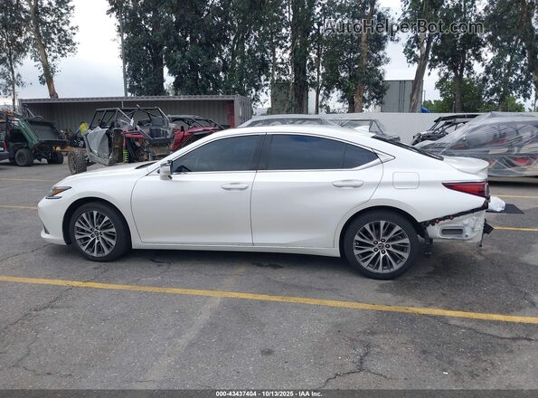 58ADA1C17MU009564 2021 LEXUS ES 300H White Սալոնի 360 աստիճան տեսք