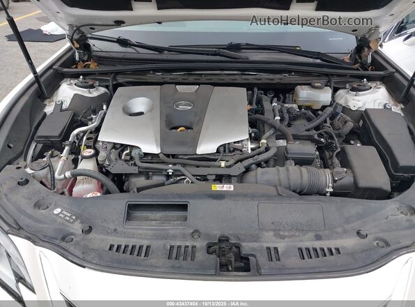 58ADA1C17MU009564 2021 LEXUS ES 300H White Հետևի տեսք