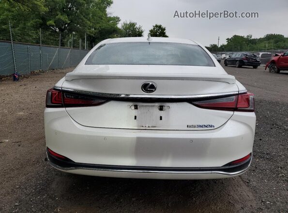 58ADA1C18NU017593 2022 LEXUS ES Белый Вид сзади