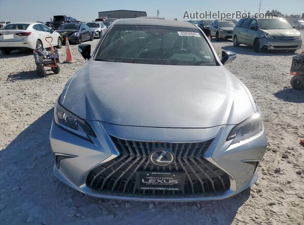 58ADZ1B13SU199743 2025 LEXUS ES Gray წინა ხედი