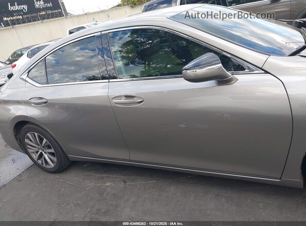 58ADZ1B14LU055961 2020 LEXUS ES 350 Серебряный Панорамный вид салона 360°