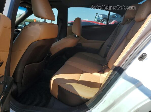 58ADZ1B1XLU078886 2020 LEXUS ES White Rear seats view