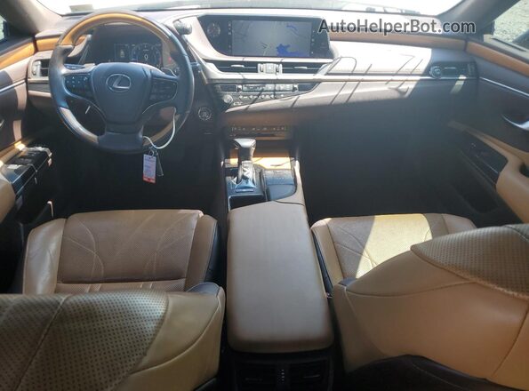 58AEZ1B11LU068428 2020 LEXUS ES Белый Вид панели приборов