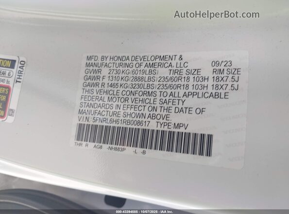 5FNRL6H61RB008617 2024 HONDA ODYSSEY White Engine compartment view