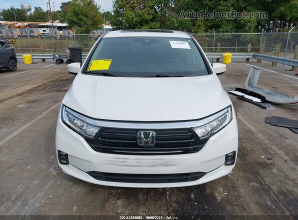 5FNRL6H64PB025005 2023 HONDA ODYSSEY White Սալոնի հետևի տեսք