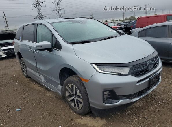 5FNRL6H65SB018122 2025 HONDA ODYSSEY Серебряный Передняя правая четверть