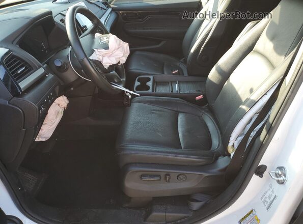 5FNRL6H68RB504045 2024 HONDA ODYSSEY White Вид салону спереду