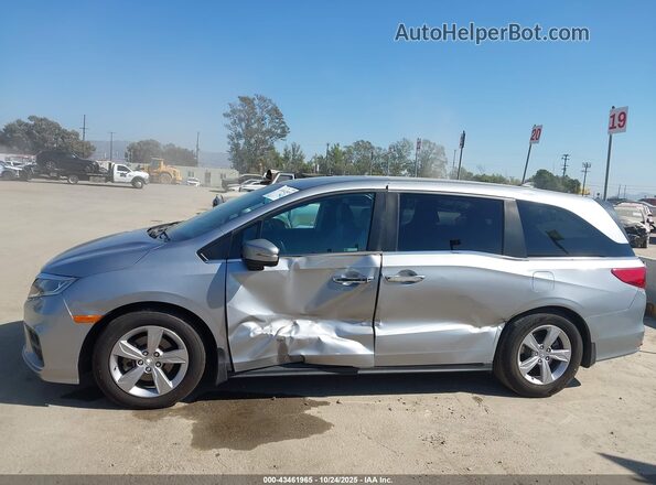 5FNRL6H74LB020759 2020 HONDA ODYSSEY Silver Widok wnętrza 360 stopni